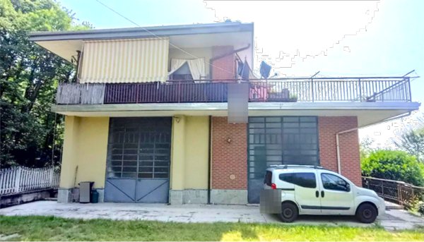 casa indipendente in vendita a Rocca Canavese