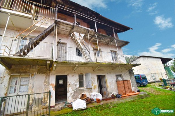casa indipendente in vendita a Rocca Canavese