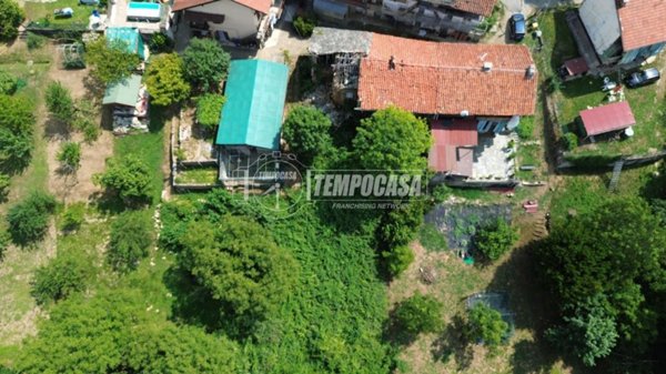 casa indipendente in vendita a Rocca Canavese