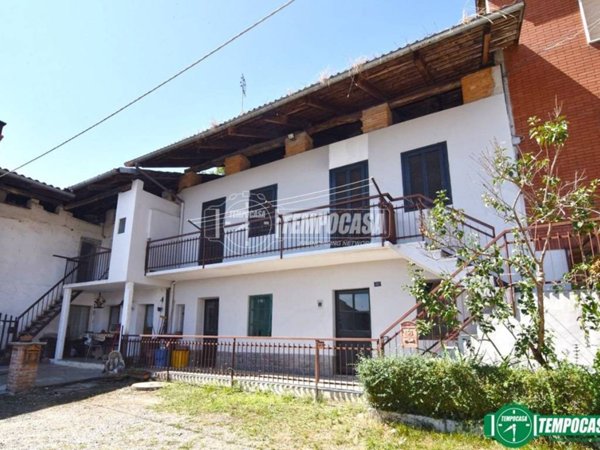casa indipendente in vendita a Rocca Canavese