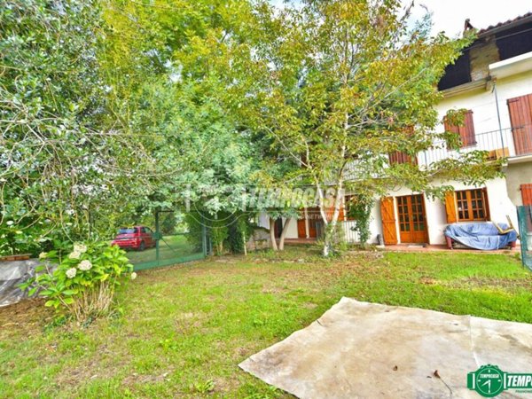 casa indipendente in vendita a Rocca Canavese