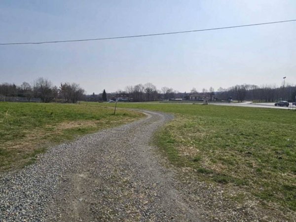 terreno edificabile in vendita a Rocca Canavese