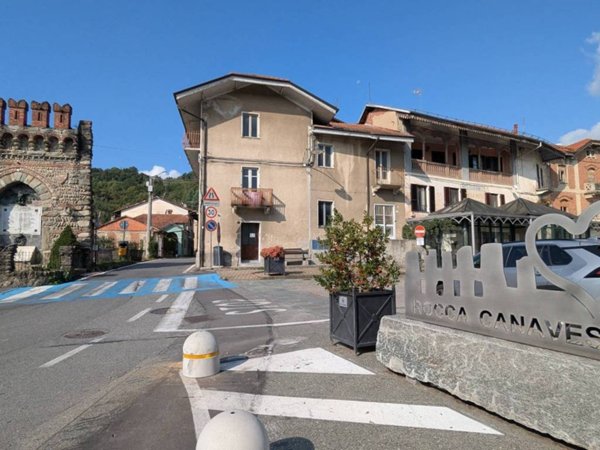 casa indipendente in vendita a Rocca Canavese