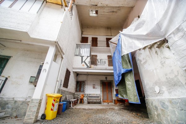 casa indipendente in vendita a Rocca Canavese