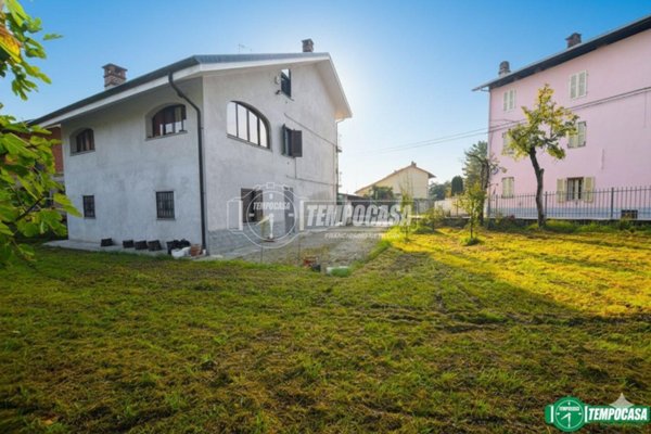 casa indipendente in vendita a Rocca Canavese