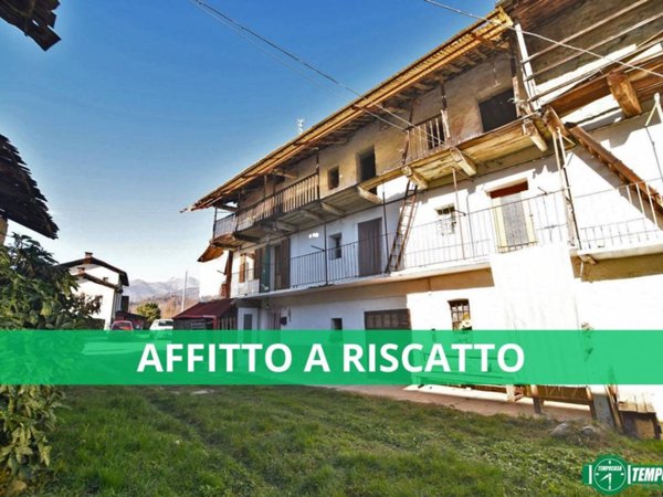 casa indipendente in vendita a Rocca Canavese