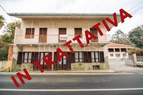 casa indipendente in vendita a Rocca Canavese