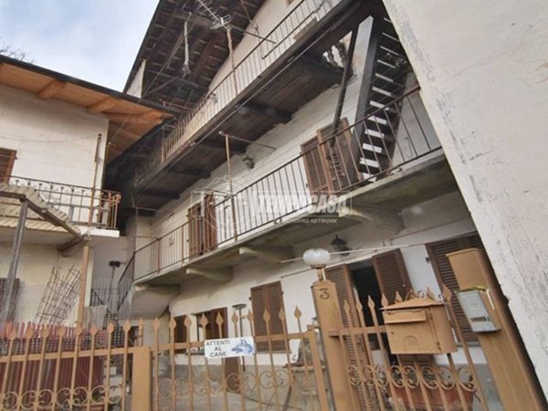 casa indipendente in vendita a Rocca Canavese