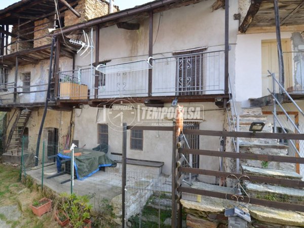 casa indipendente in vendita a Rocca Canavese