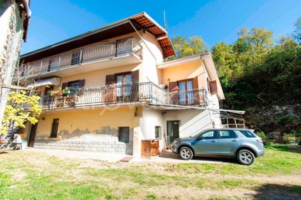 casa indipendente in vendita a Rocca Canavese