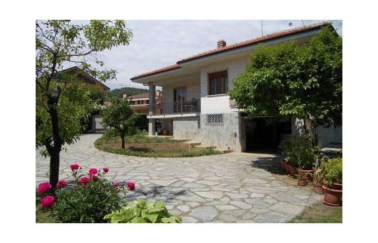 casa indipendente in vendita a Rocca Canavese