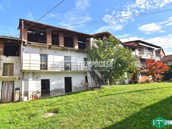casa indipendente in vendita a Rocca Canavese