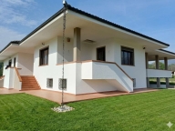 casa indipendente in vendita a Rocca Canavese