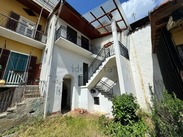 casale in vendita a Rocca Canavese