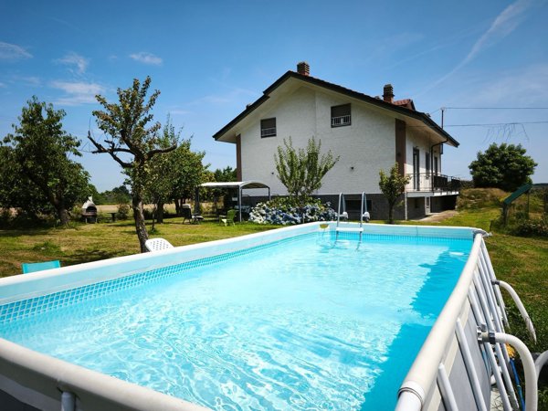 casa indipendente in vendita a Rocca Canavese