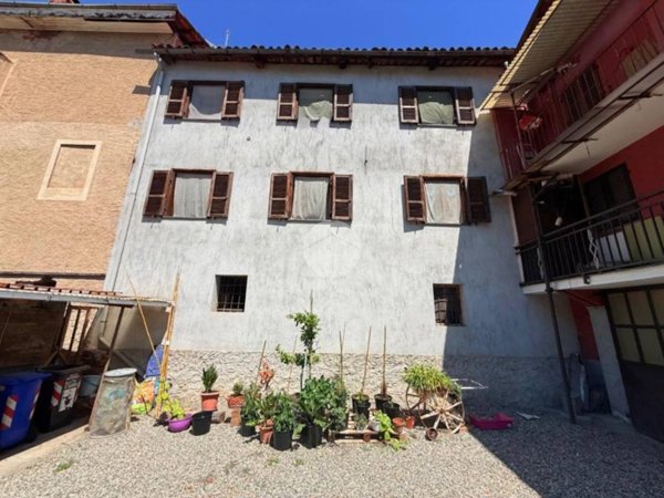 casa indipendente in vendita a Rocca Canavese