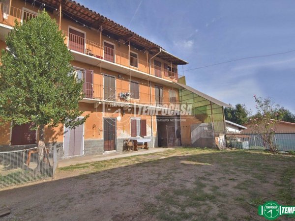 casa indipendente in vendita a Rocca Canavese