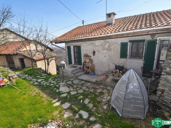 casa indipendente in vendita a Rocca Canavese