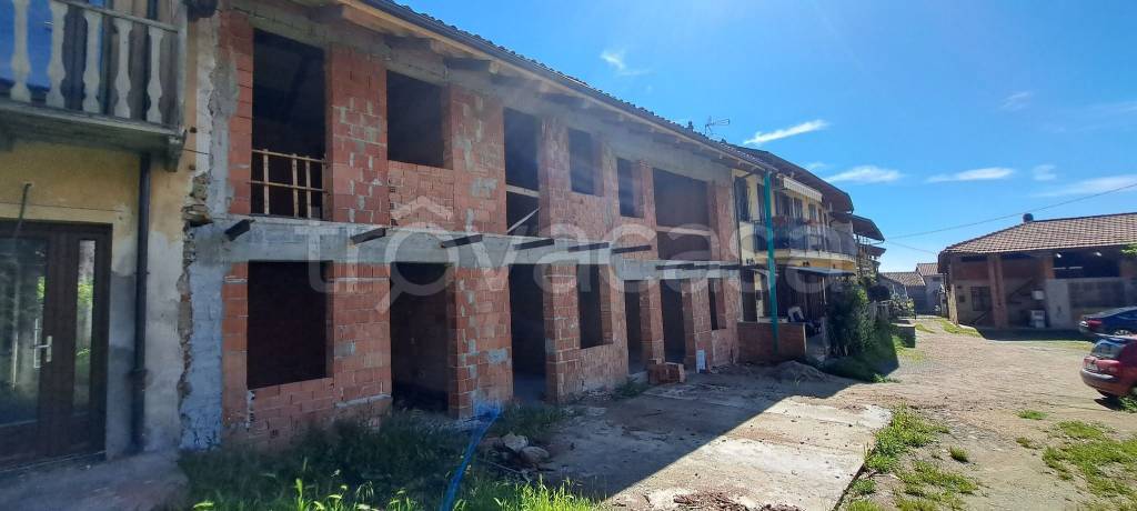 casa indipendente in vendita a Roletto