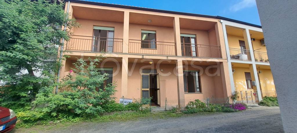 casa indipendente in vendita a Roletto