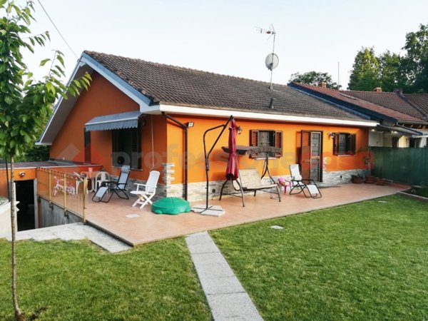 casa indipendente in vendita a Roletto