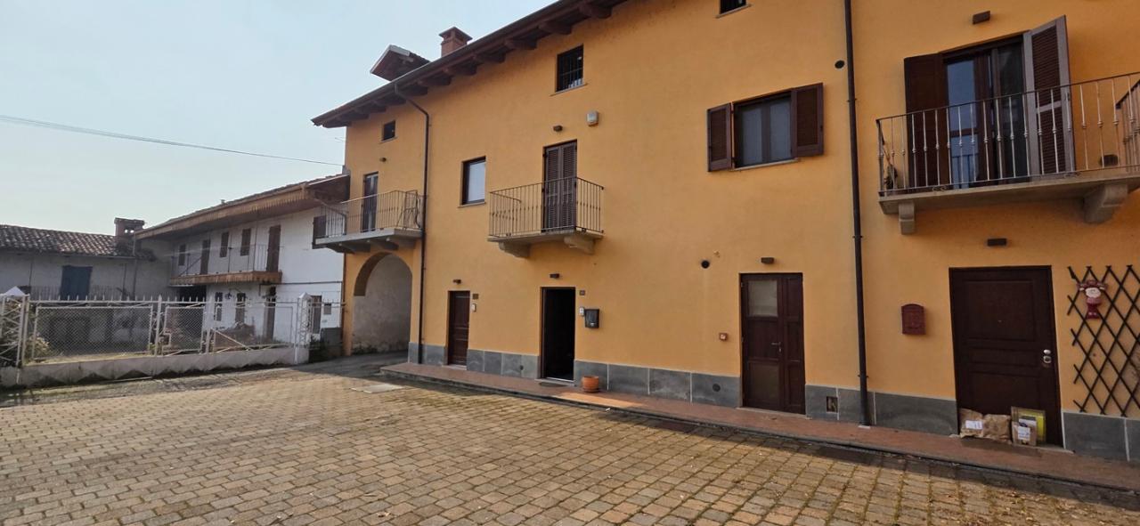 appartamento in vendita a Roletto