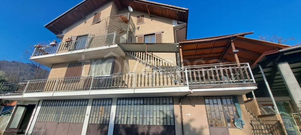 casa indipendente in vendita a Roletto
