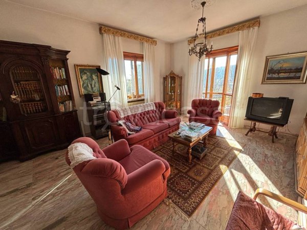 casa indipendente in vendita a Roletto