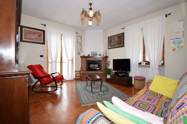 casa indipendente in vendita a Roletto