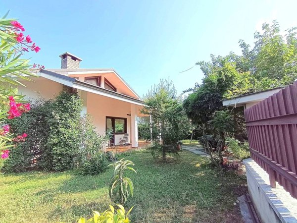 casa indipendente in vendita a Roletto