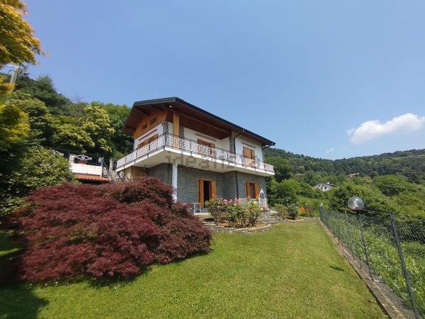 casa indipendente in vendita a Roletto