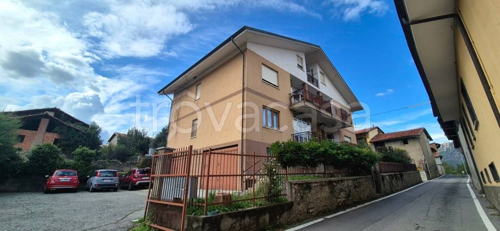 appartamento in vendita a Roletto in zona Roncaglia