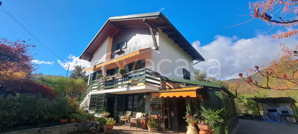 casa indipendente in vendita a Roletto