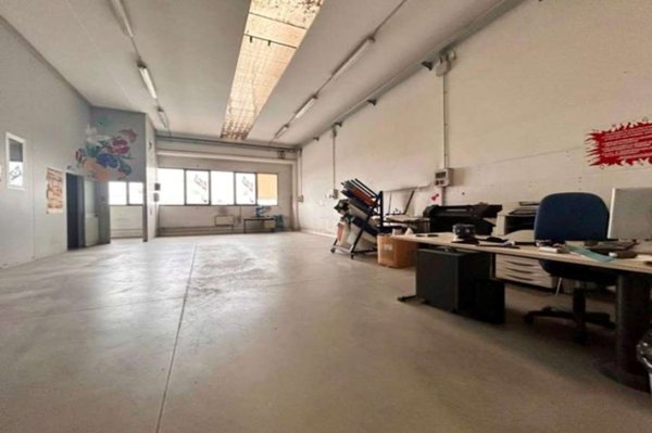 ufficio in vendita a Roletto