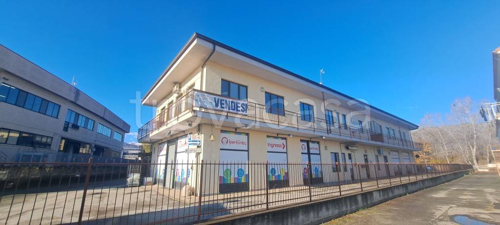 ufficio in vendita a Roletto