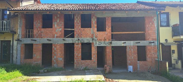 casa indipendente in vendita a Roletto