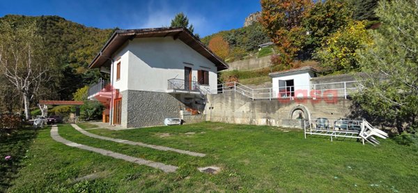 casa indipendente in vendita a Roletto