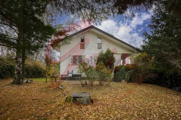 casa indipendente in vendita a Roletto