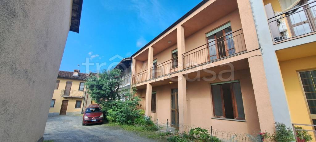 casa indipendente in vendita a Roletto