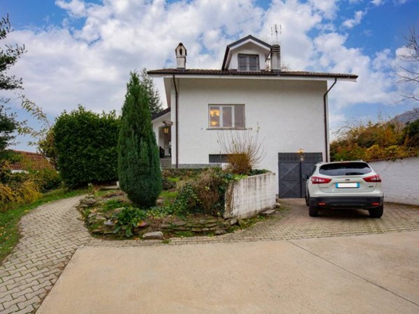 casa indipendente in vendita a Roletto