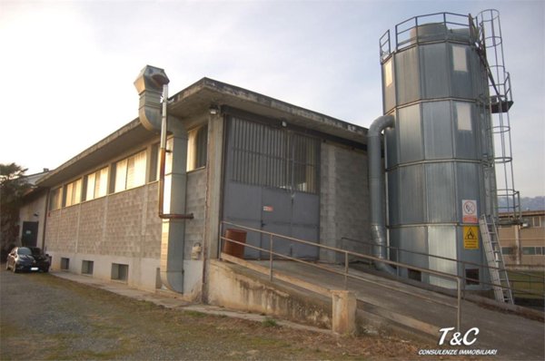 negozio in vendita a Roletto