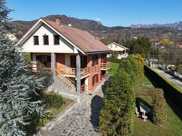 casa indipendente in vendita a Roletto