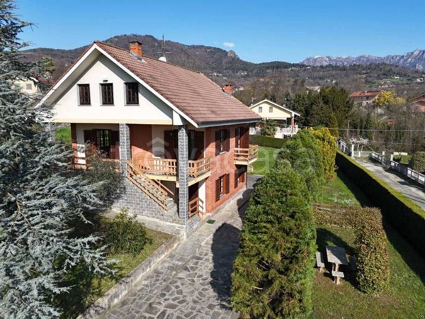casa indipendente in vendita a Roletto