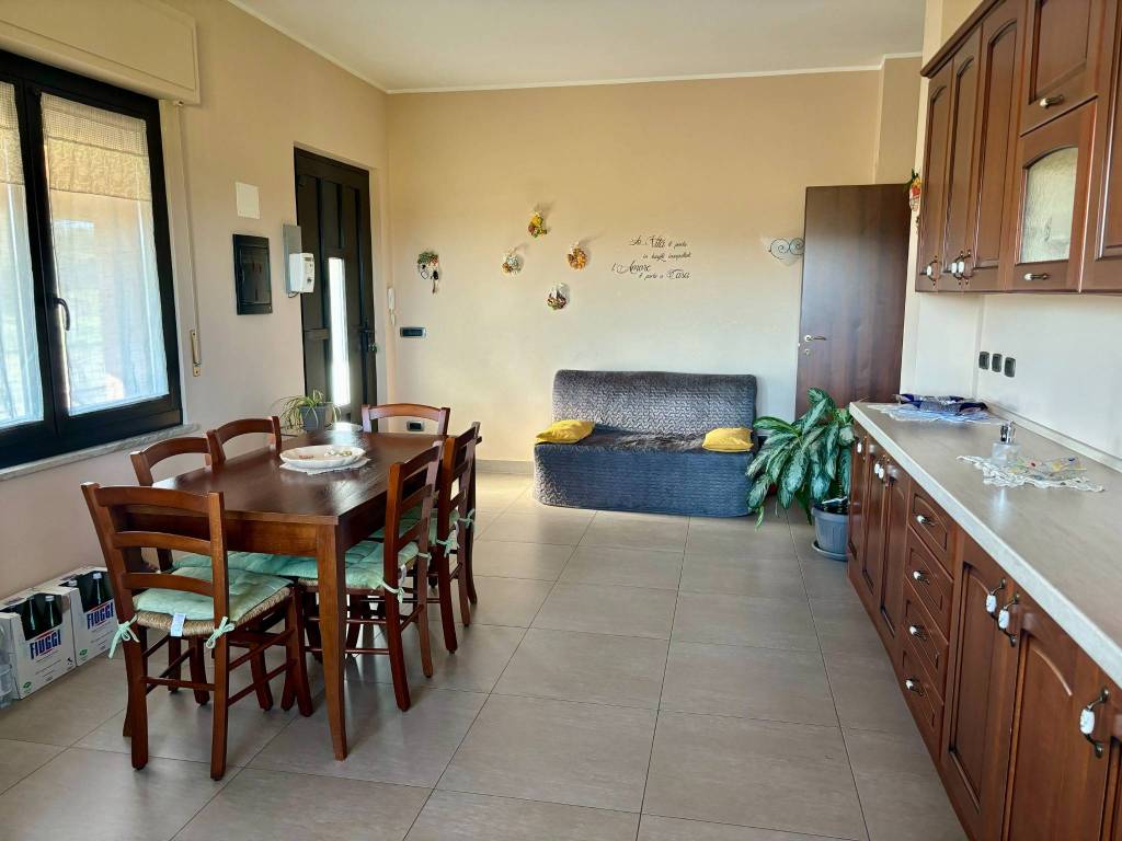 casa indipendente in vendita a Romano Canavese