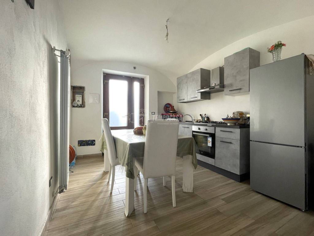 appartamento in vendita a Romano Canavese
