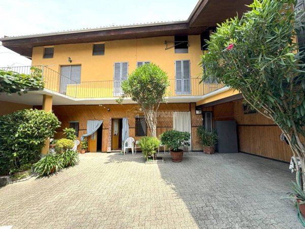 casa indipendente in vendita a Romano Canavese