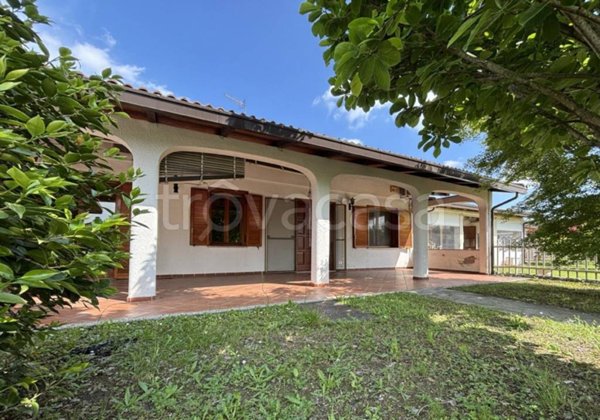 casa indipendente in vendita a Romano Canavese
