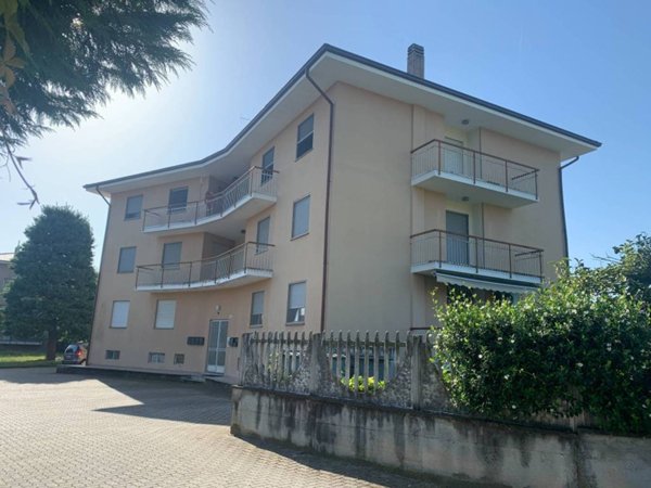 appartamento in vendita a Romano Canavese