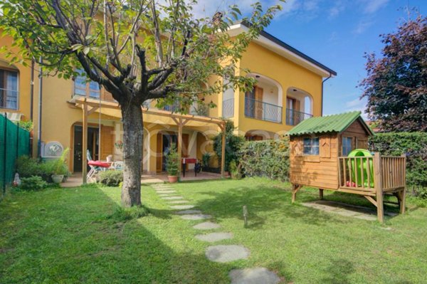 casa indipendente in vendita a Romano Canavese