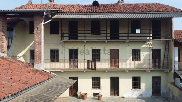casa indipendente in vendita a Romano Canavese